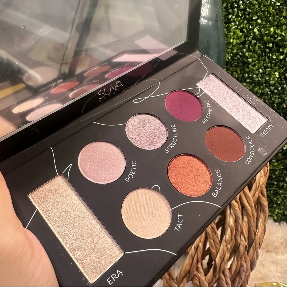 Protege eye and‎ face palette